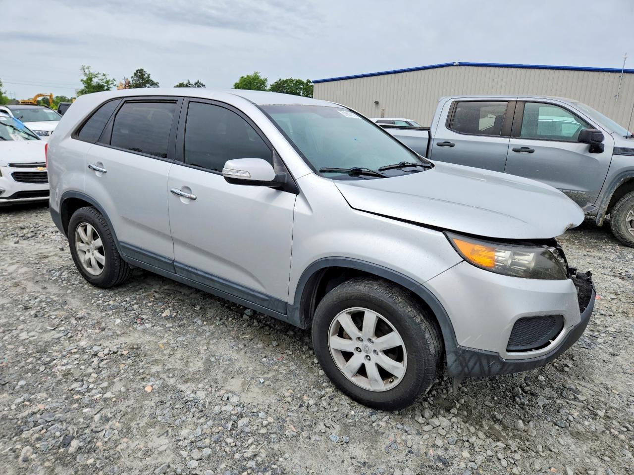 KIA SORENTO 2011 — 5