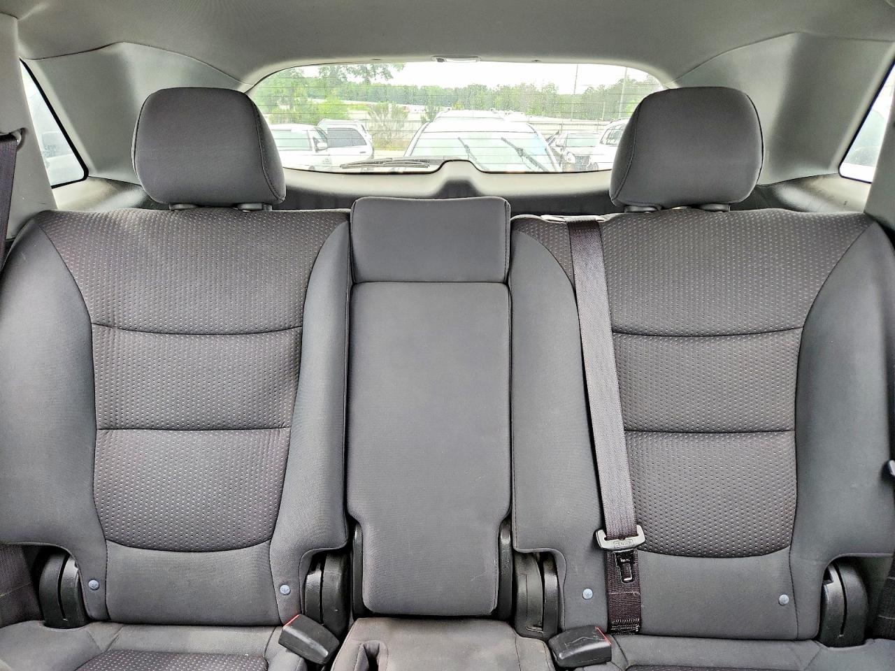 KIA SORENTO 2011 — 11