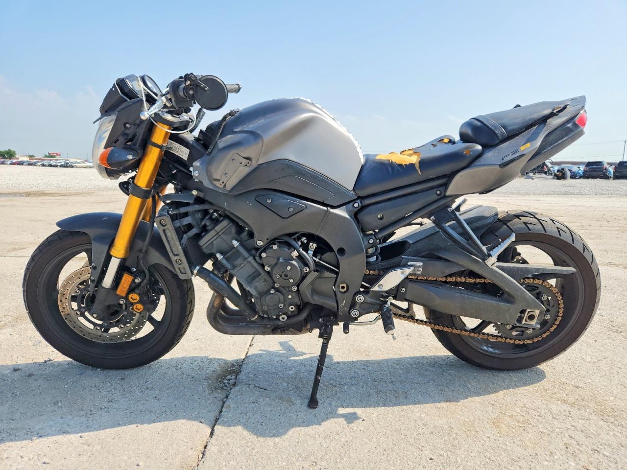 YAMAHA FZ8 2012 — 4