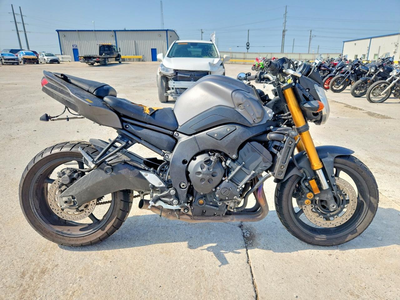YAMAHA FZ8 2012 — 2