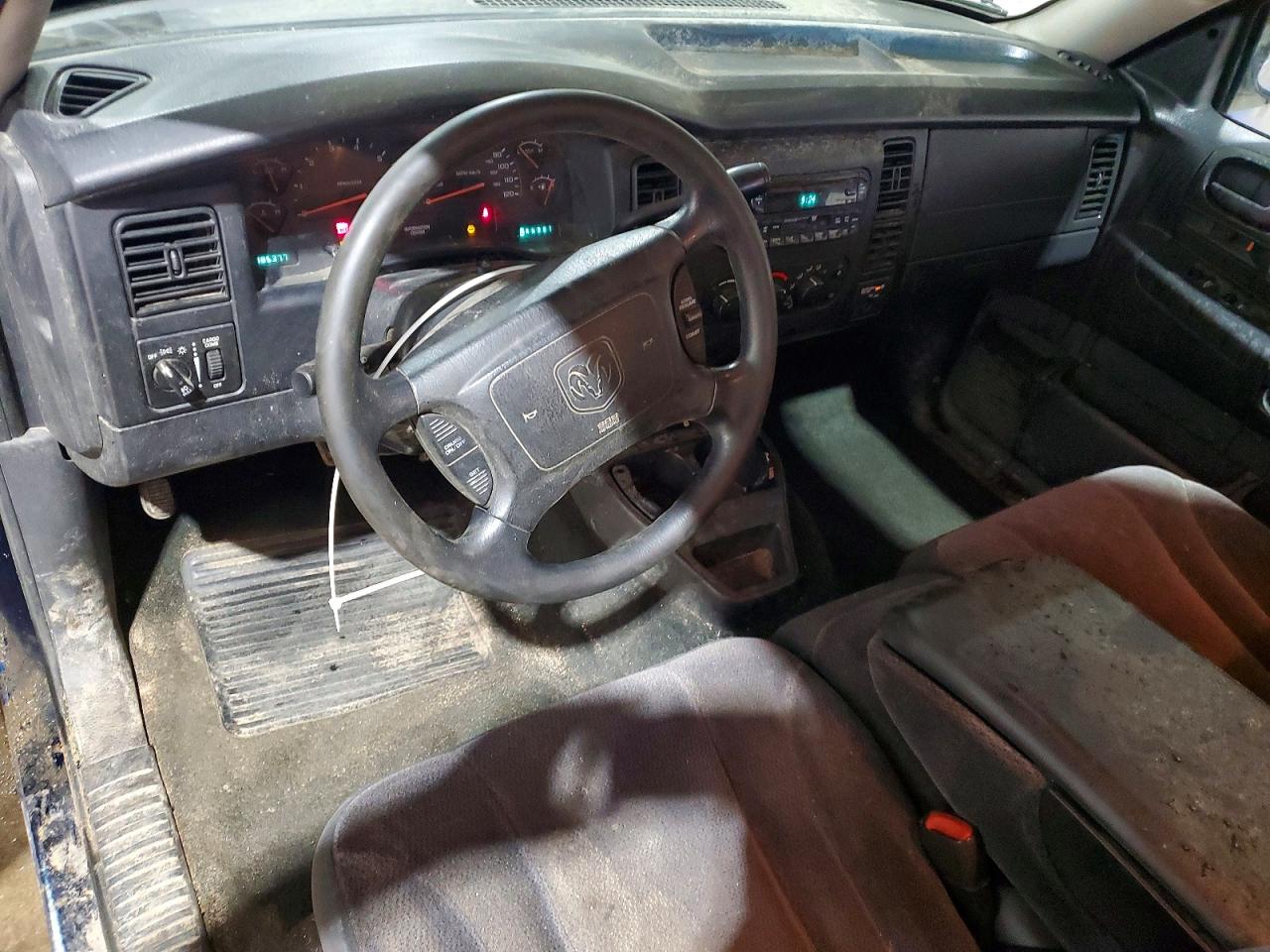 DODGE DAKOTA 2002 — 9