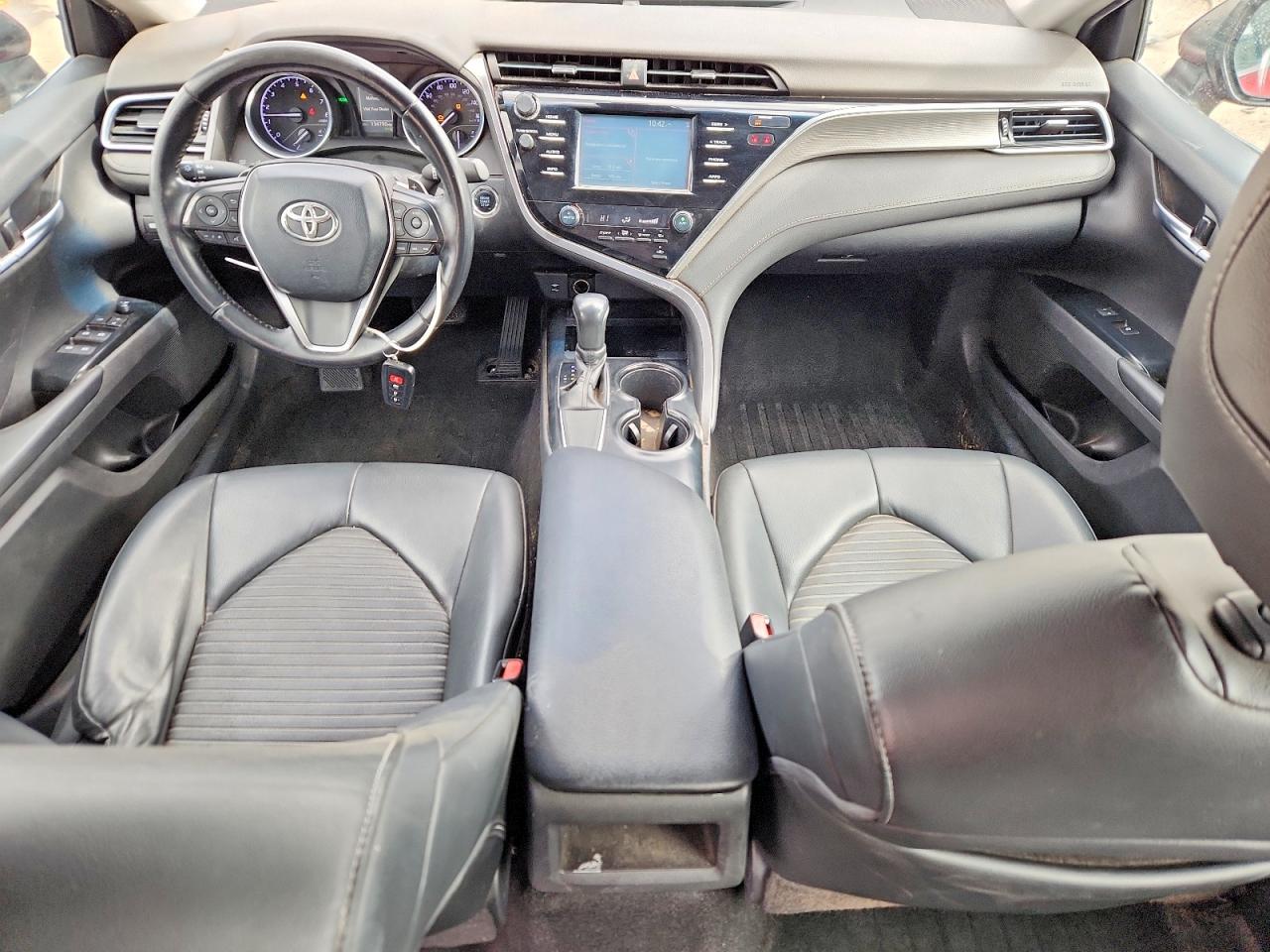 TOYOTA CAMRY 2018 — 9