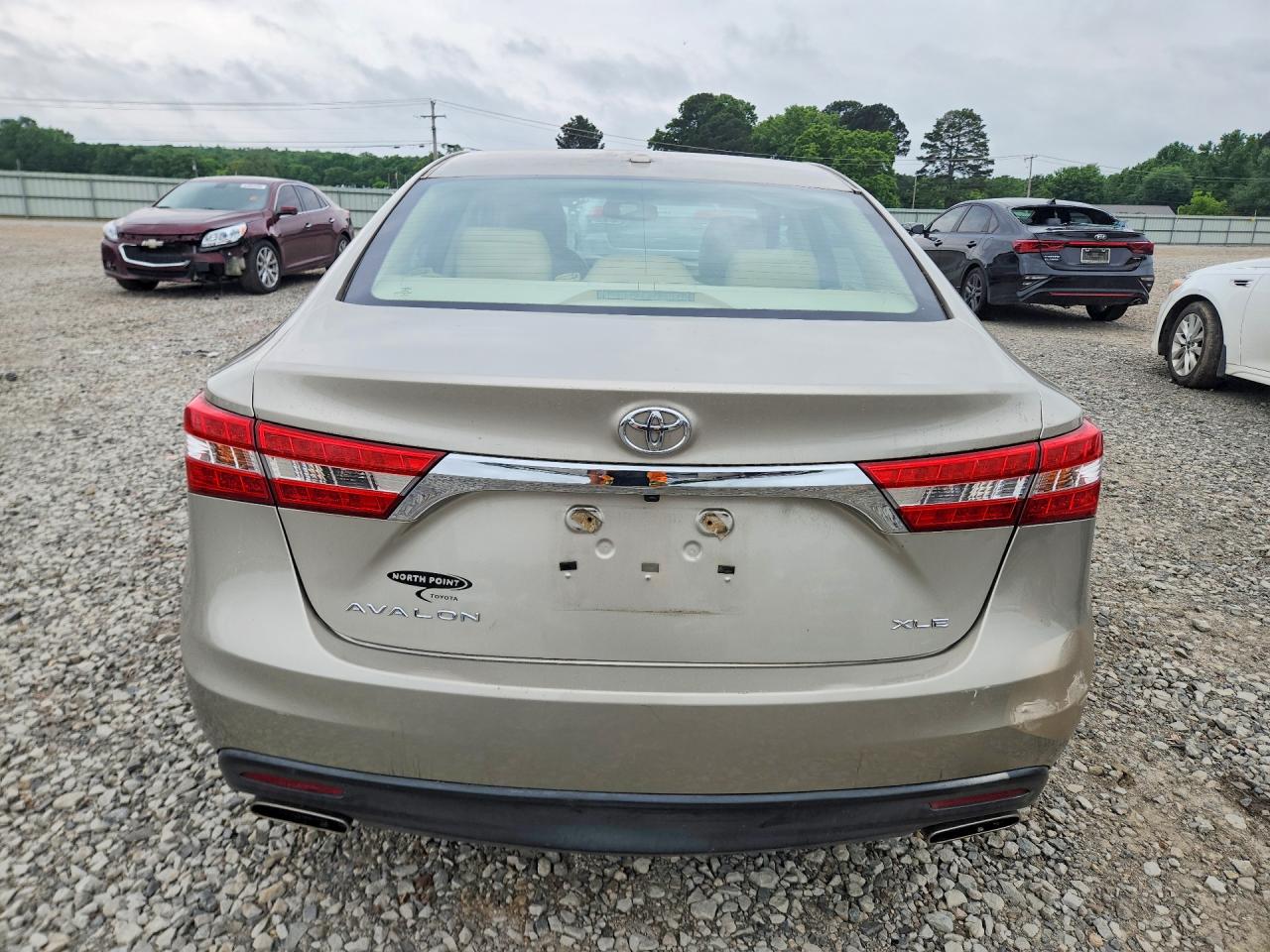 TOYOTA AVALON 2015 — 7