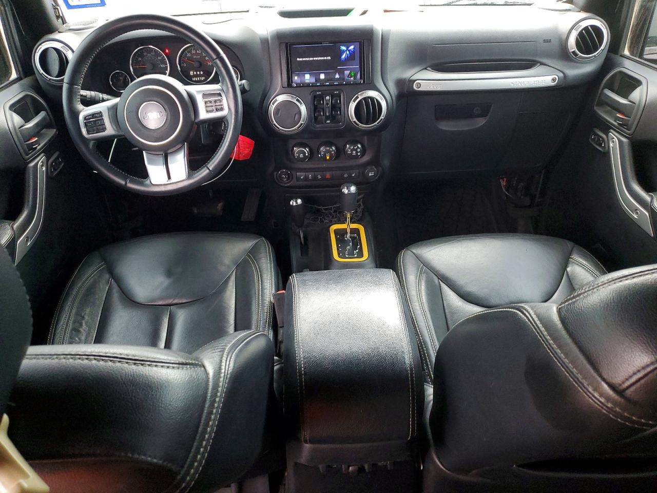 JEEP WRANGLER UNLIMITED 2016 — 9