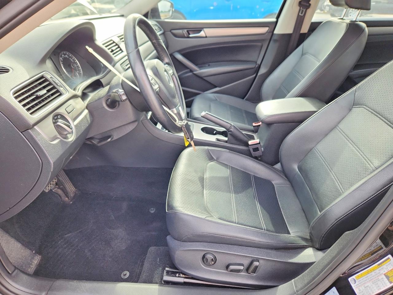 VOLKSWAGEN PASSAT 2014 — 8