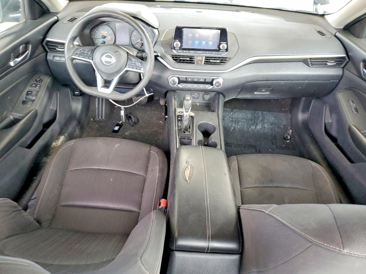 NISSAN ALTIMA 2021 — 9