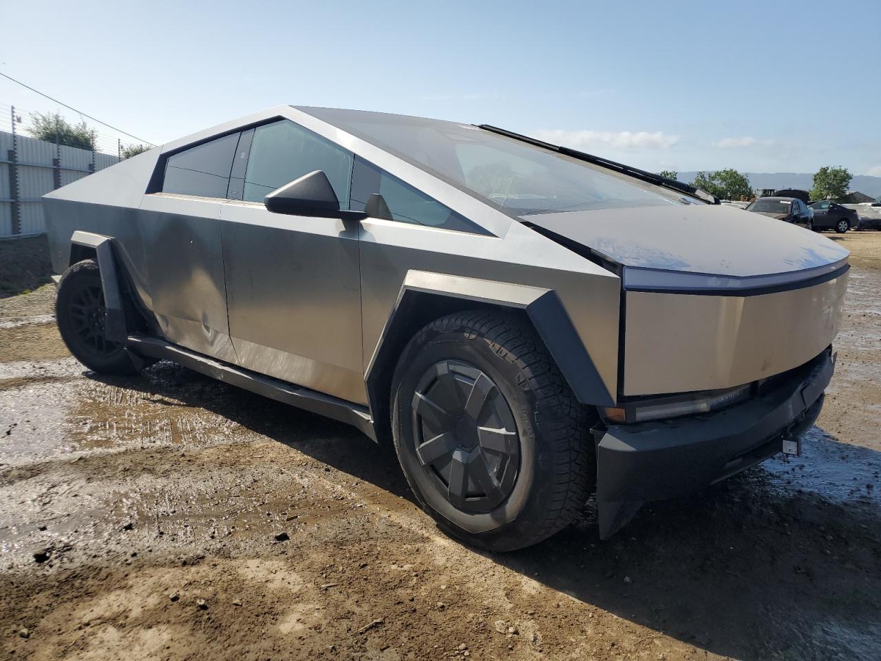 2024 TESLA CYBERTRUCK