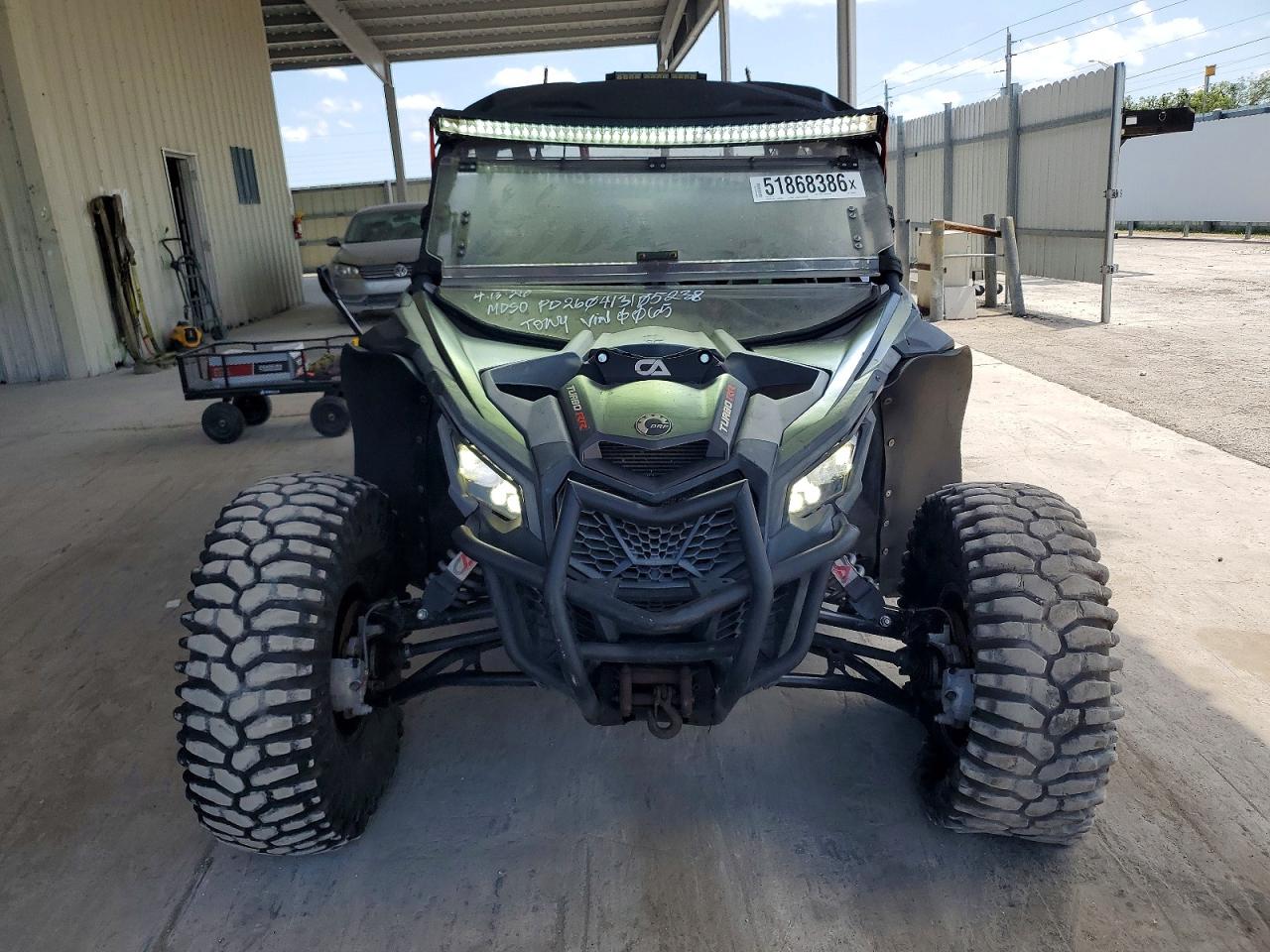 CAN-AM MAVERICK 2022 — 10