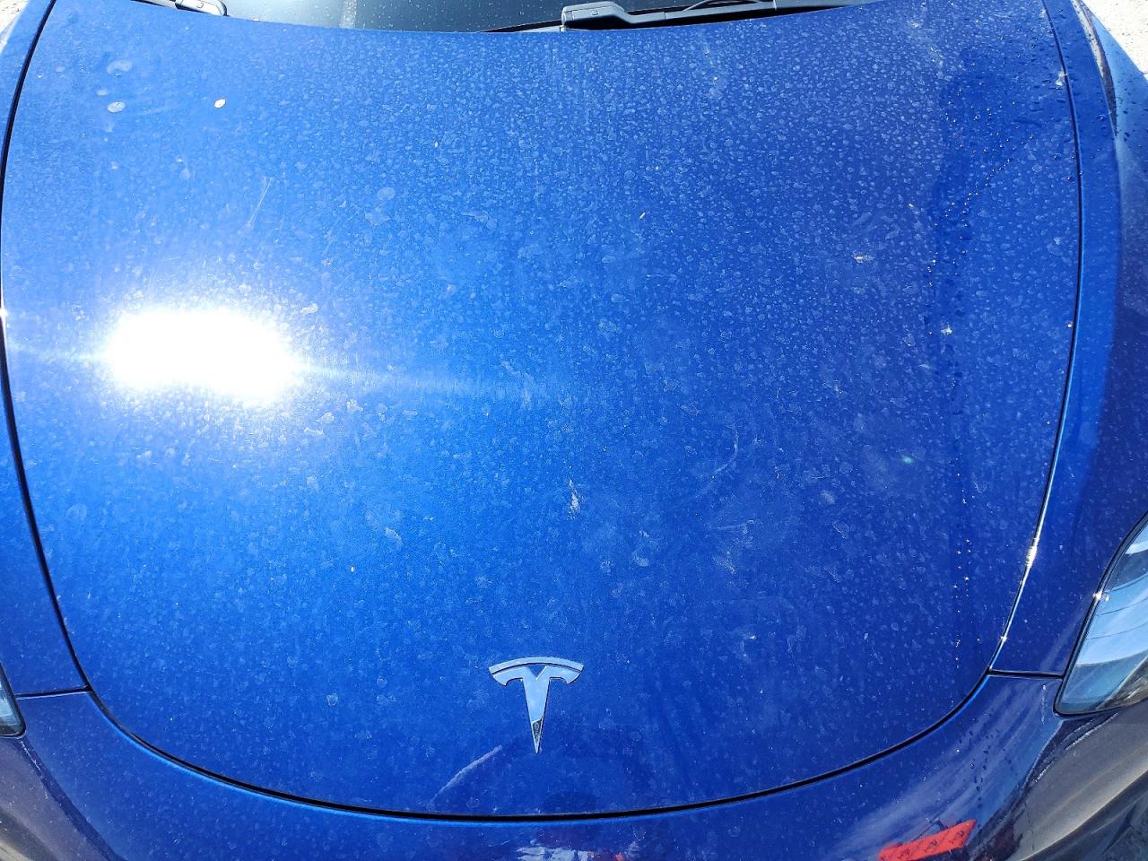 TESLA MODEL 3 2018 — 12