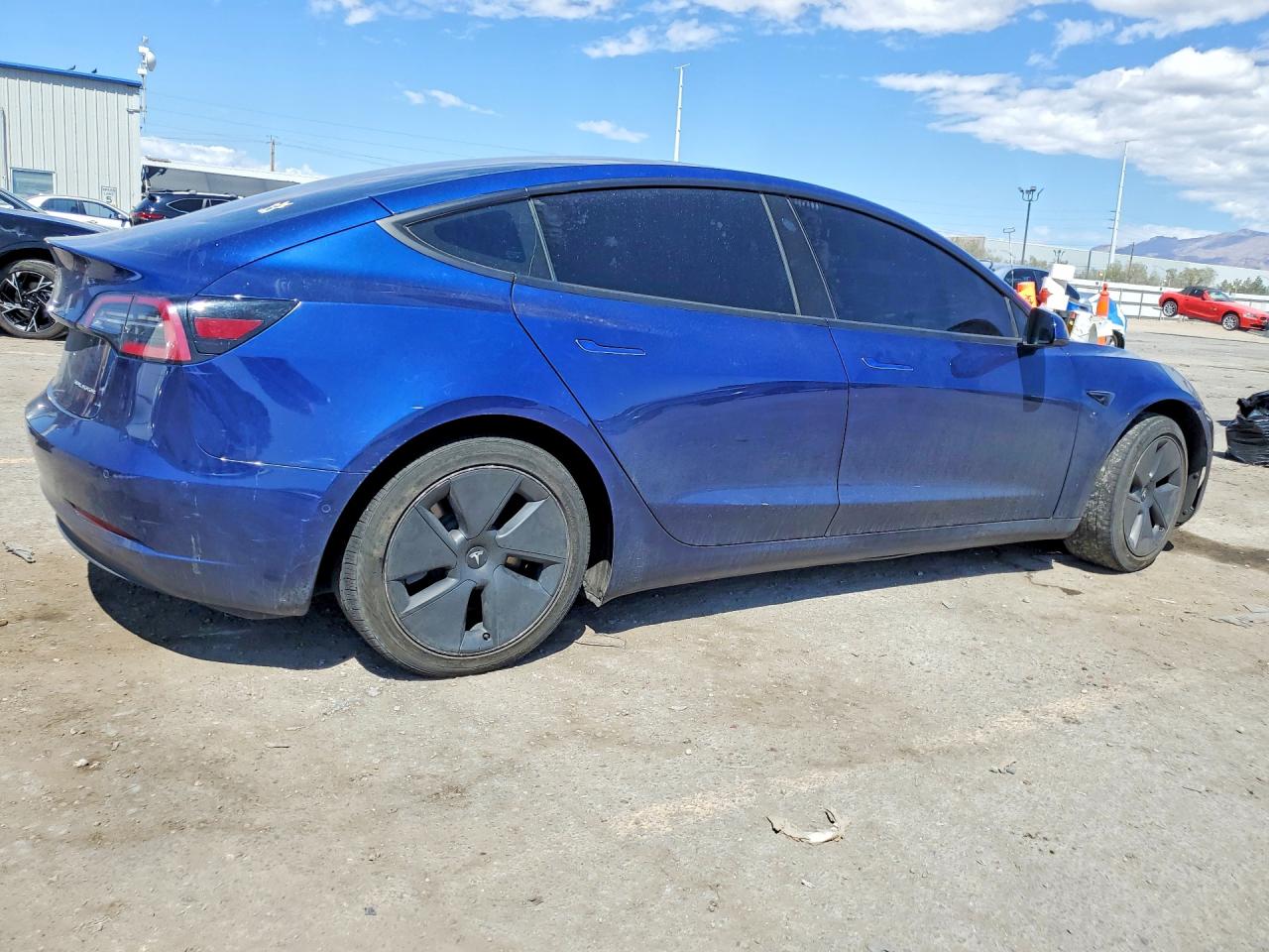 TESLA MODEL 3 2018 — 4