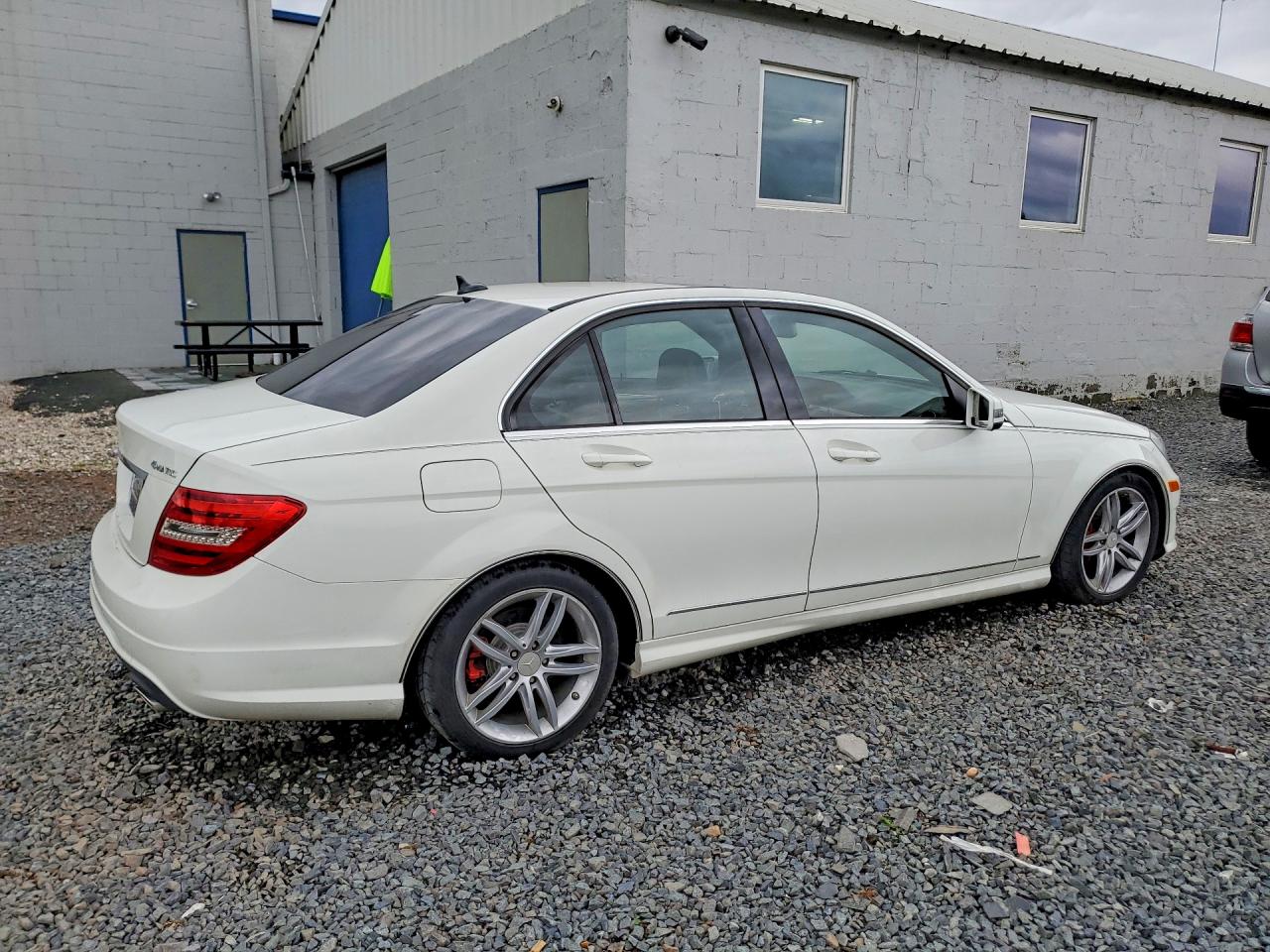 MERCEDES-BENZ C 2012 — 4
