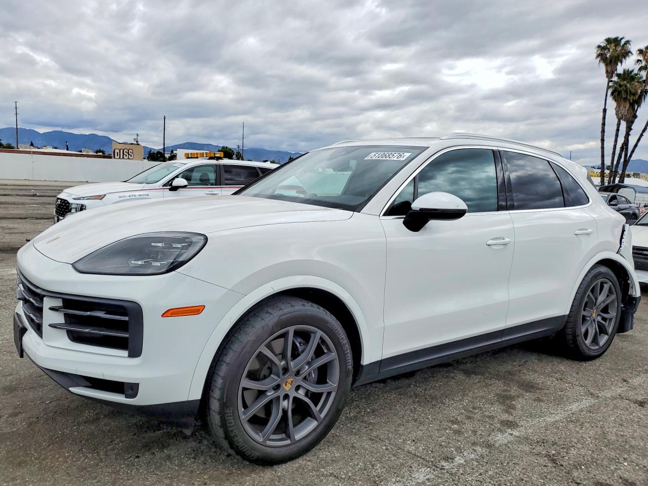 2024 PORSCHE CAYENNE
