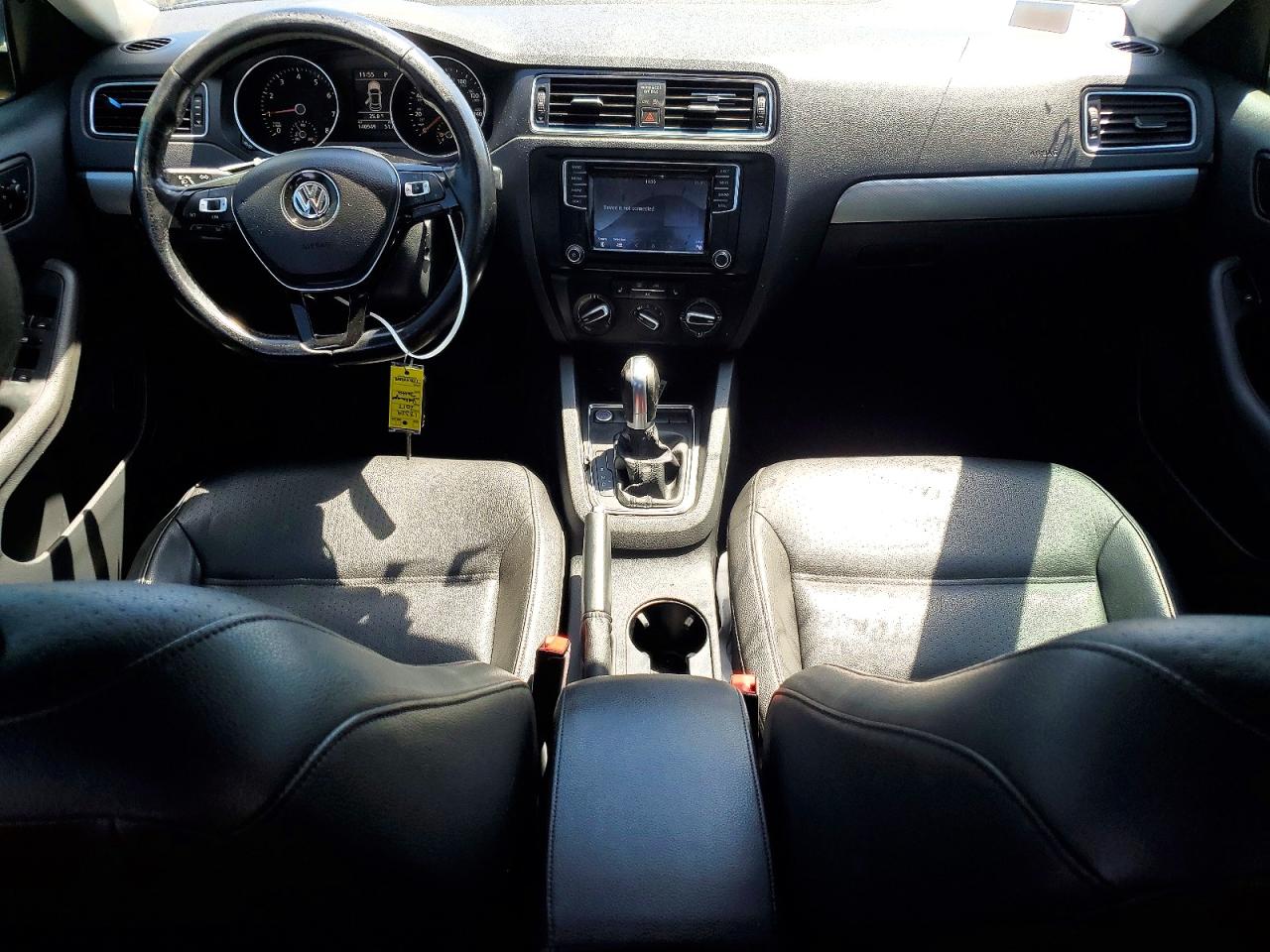 VOLKSWAGEN JETTA 2017 — 9