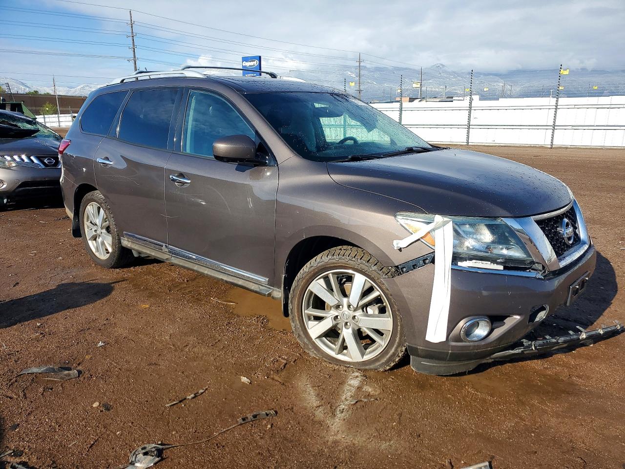 NISSAN PATHFINDER 2016 — 5
