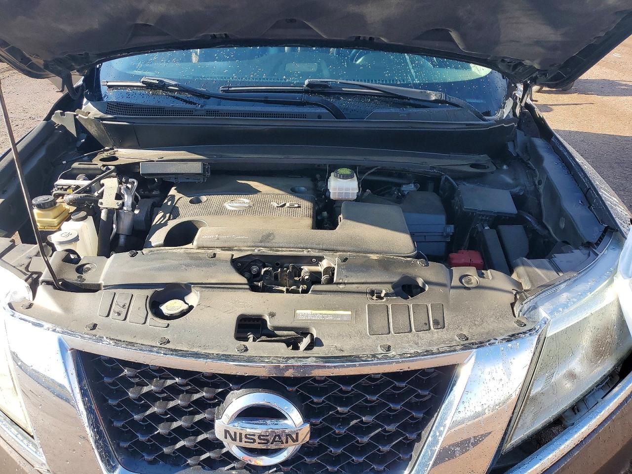 NISSAN PATHFINDER 2016 — 12