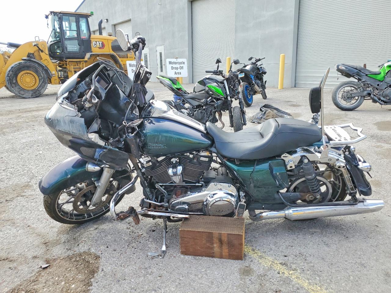HARLEY-DAVIDSON FLTRXS 2021 — 4