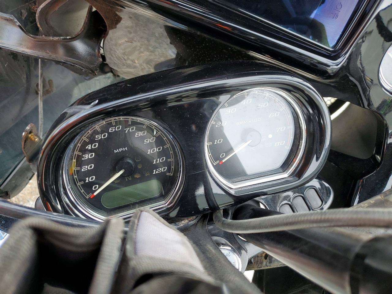 HARLEY-DAVIDSON FLTRXS 2021 — 8