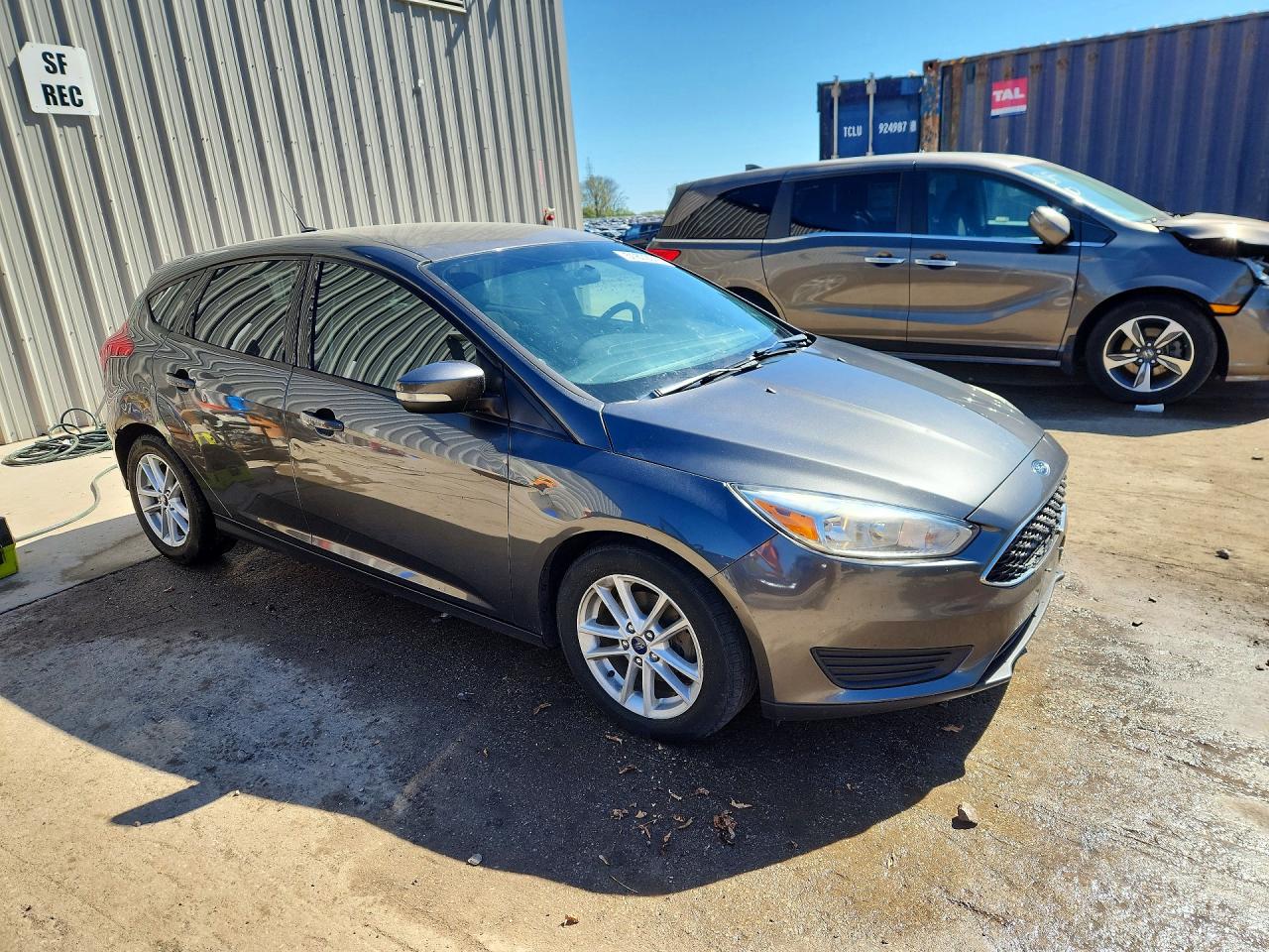 FORD FOCUS 2018 — 5