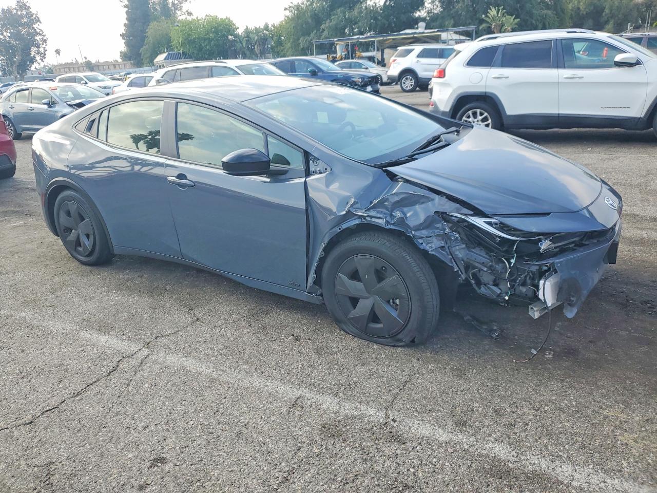 TOYOTA PRIUS 2024 — 5