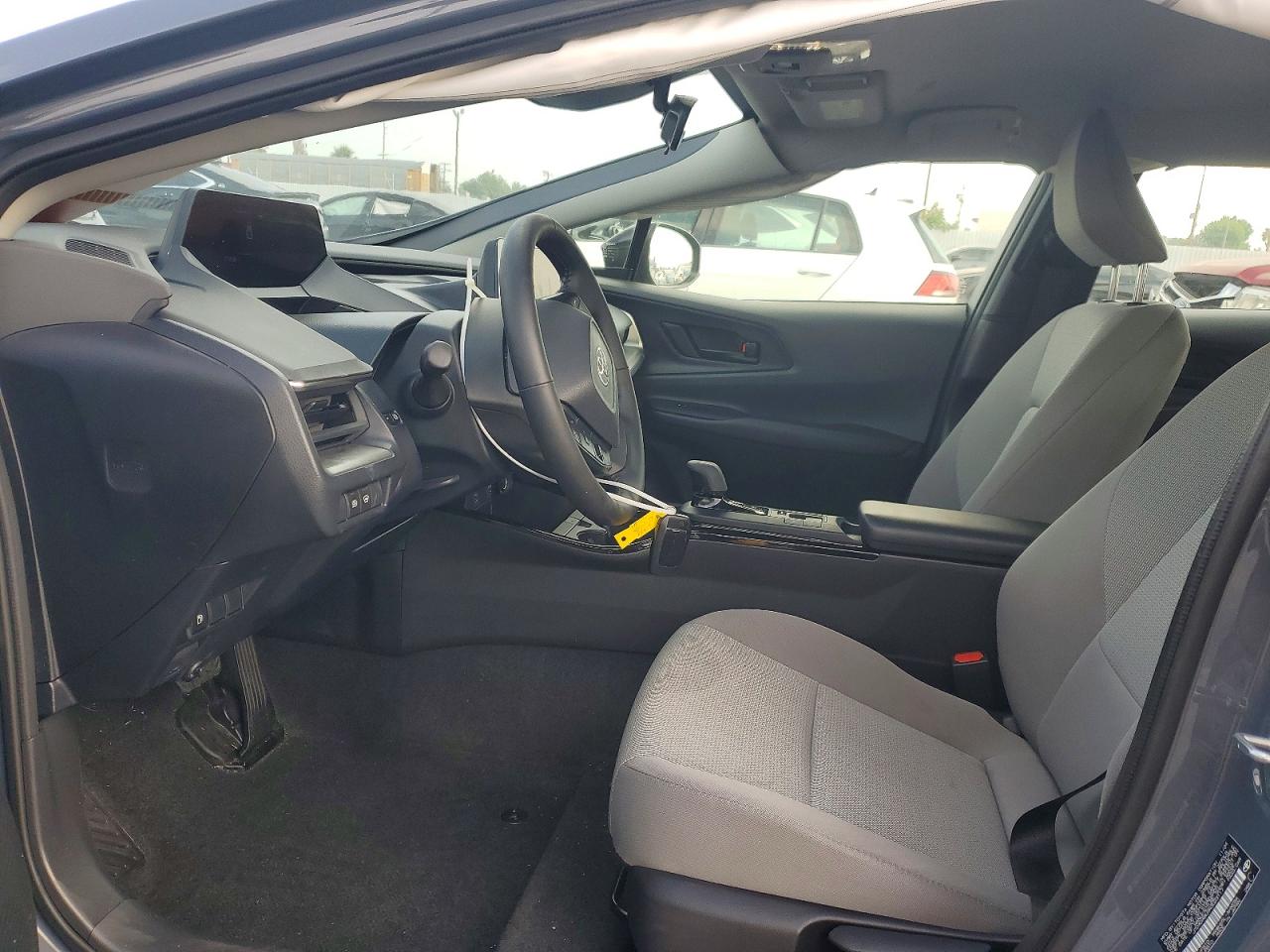 TOYOTA PRIUS 2024 — 8