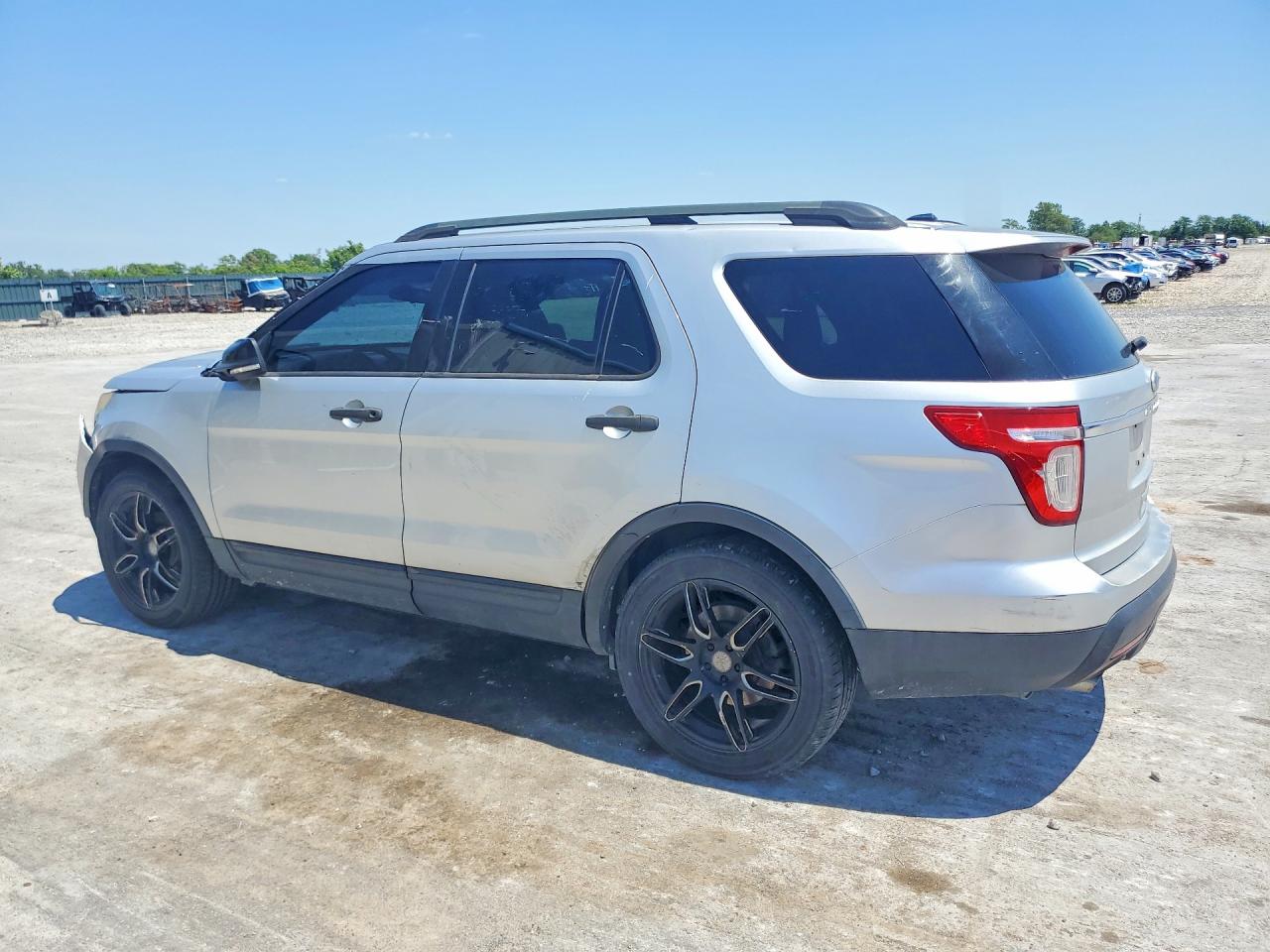 FORD EXPLORER 2012 — 3