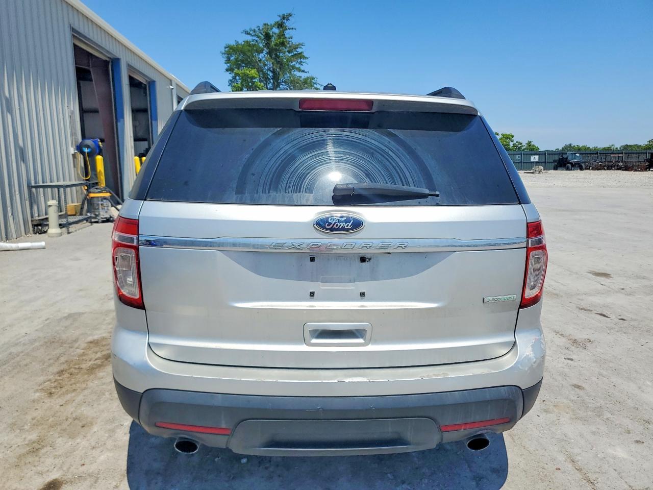 FORD EXPLORER 2012 — 7