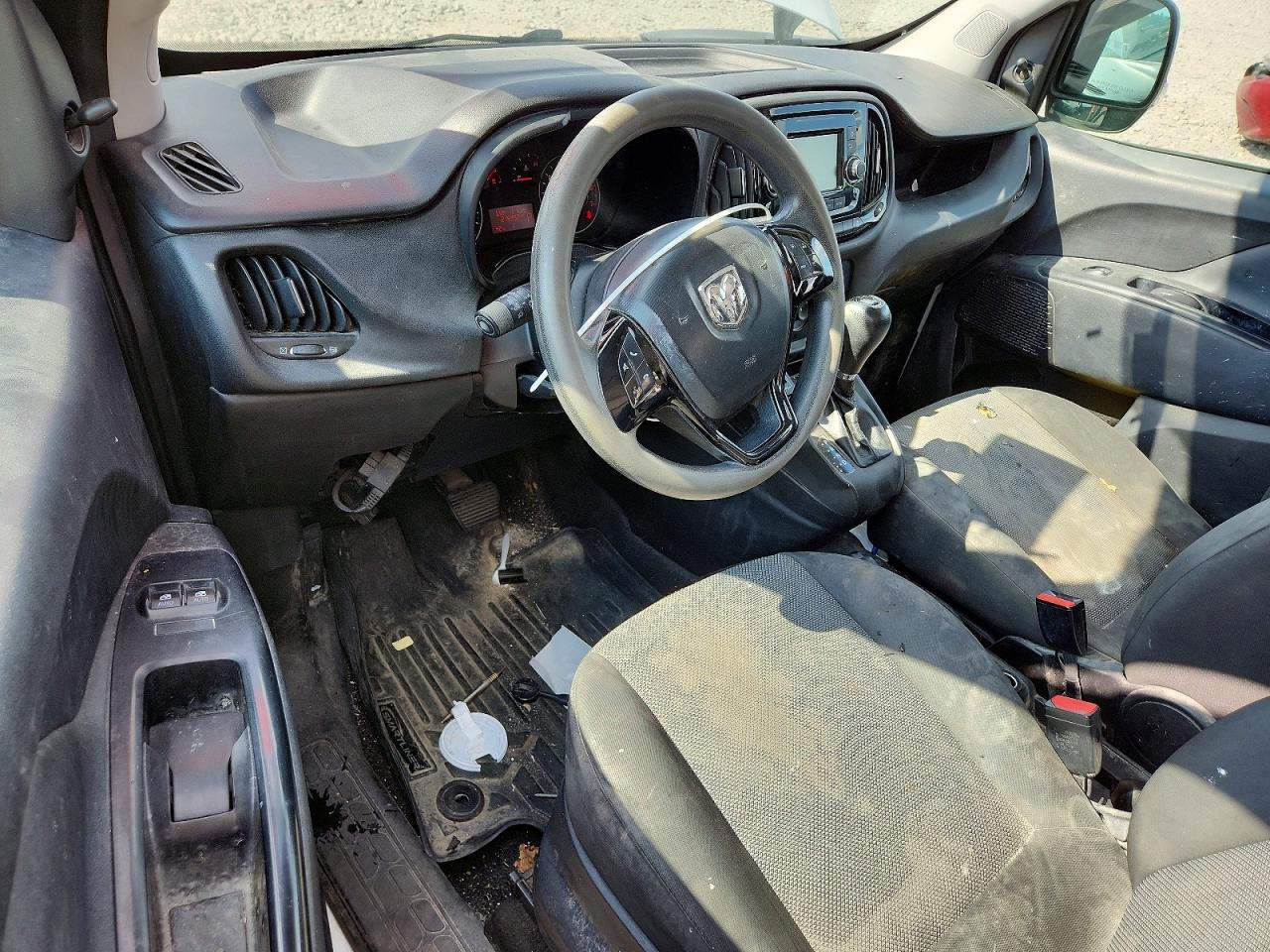 RAM PROMASTER CITY 2018 — 9