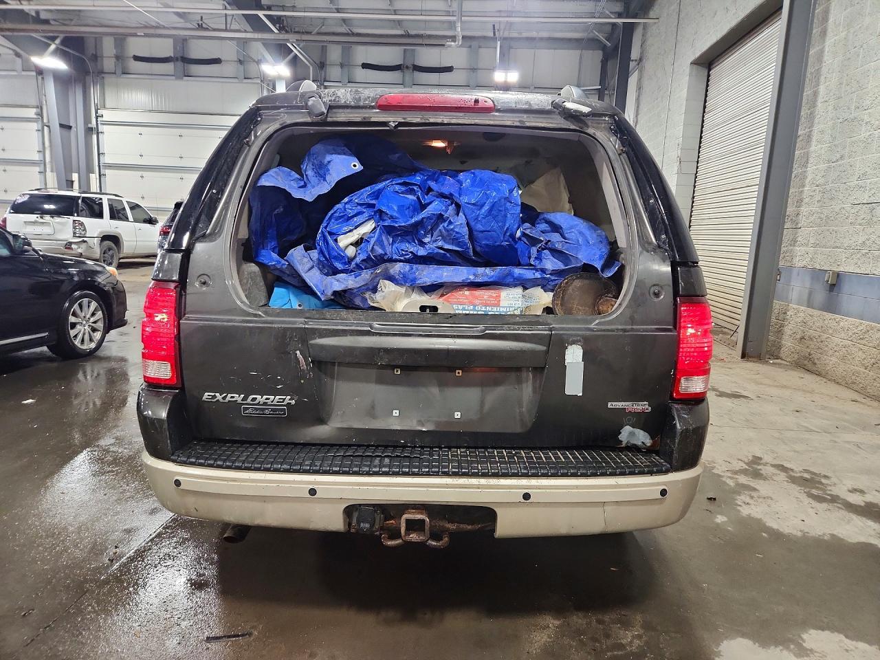 FORD EXPLORER 2005 — 7