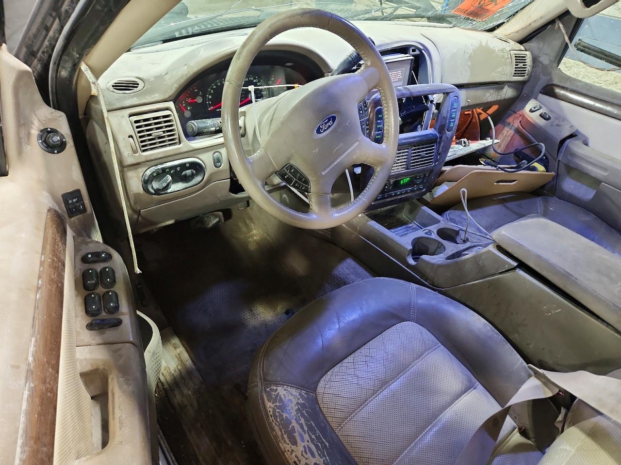 FORD EXPLORER 2005 — 9