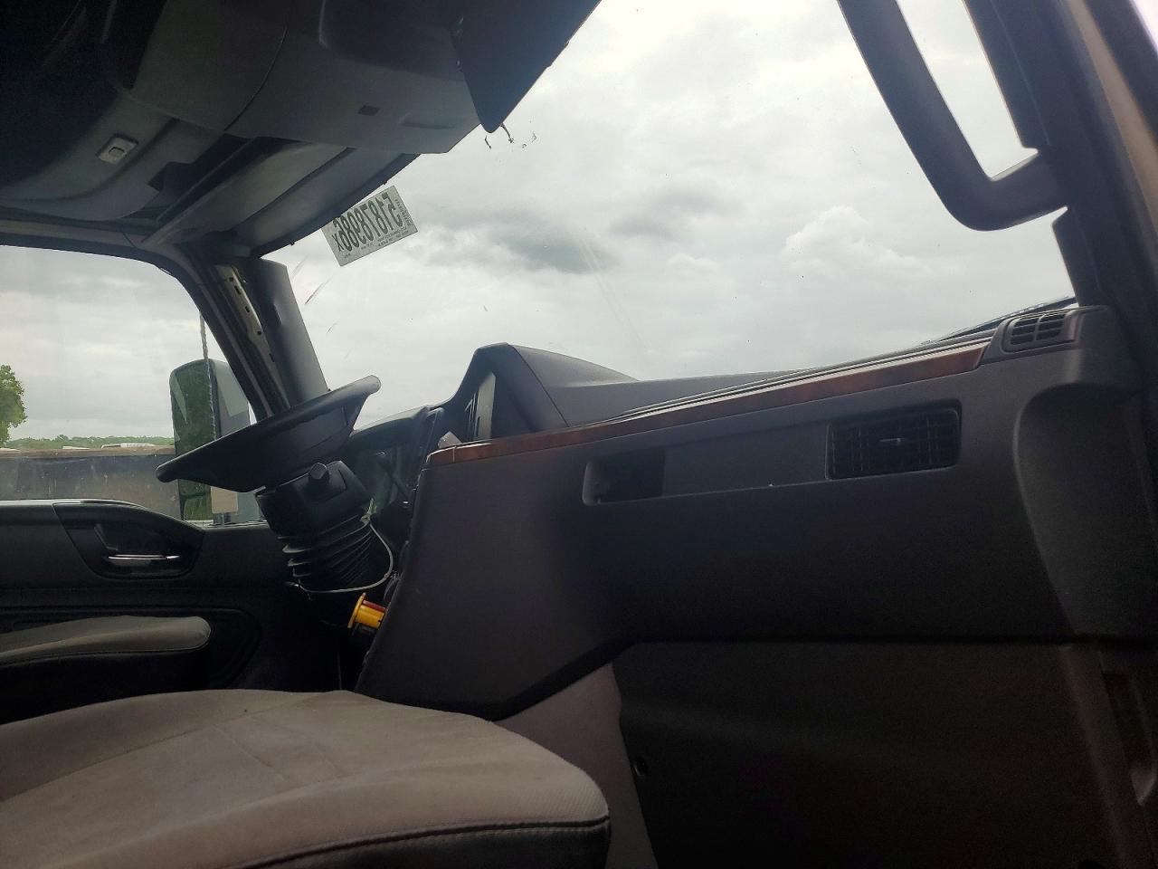 INTERNATIONAL LT625 2020 — 6
