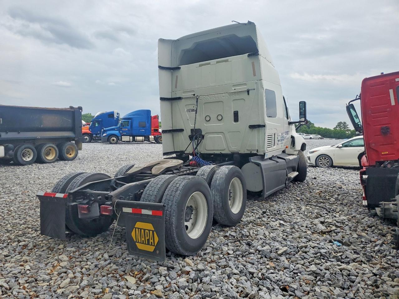 INTERNATIONAL LT625 2020 — 5