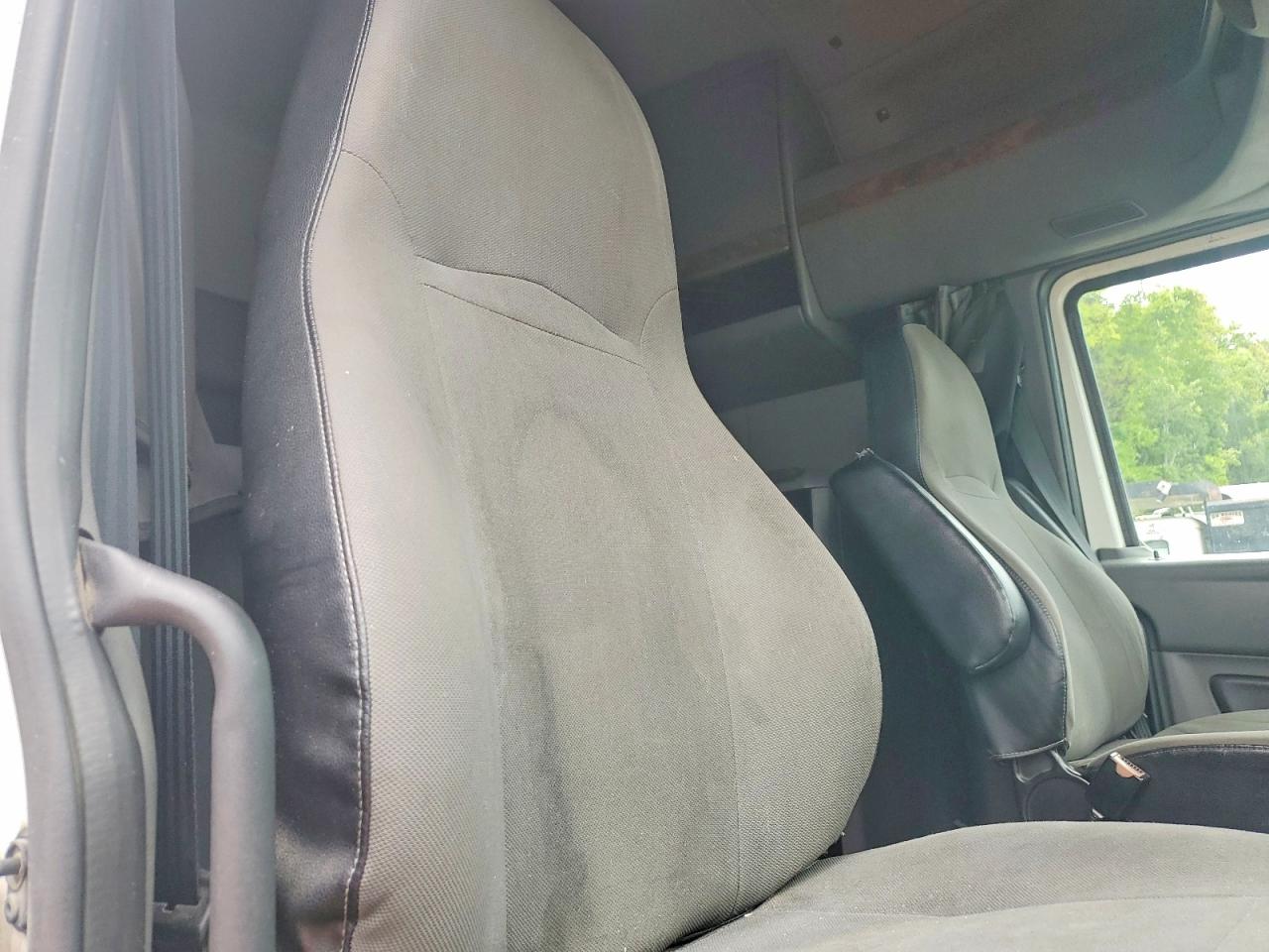 INTERNATIONAL LT625 2020 — 7