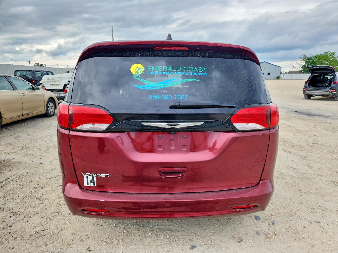 CHRYSLER VOYAGER 2022 — 7