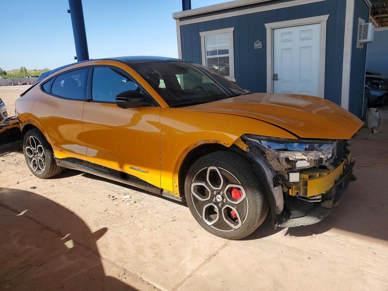 FORD MUSTANG 2022 — 5