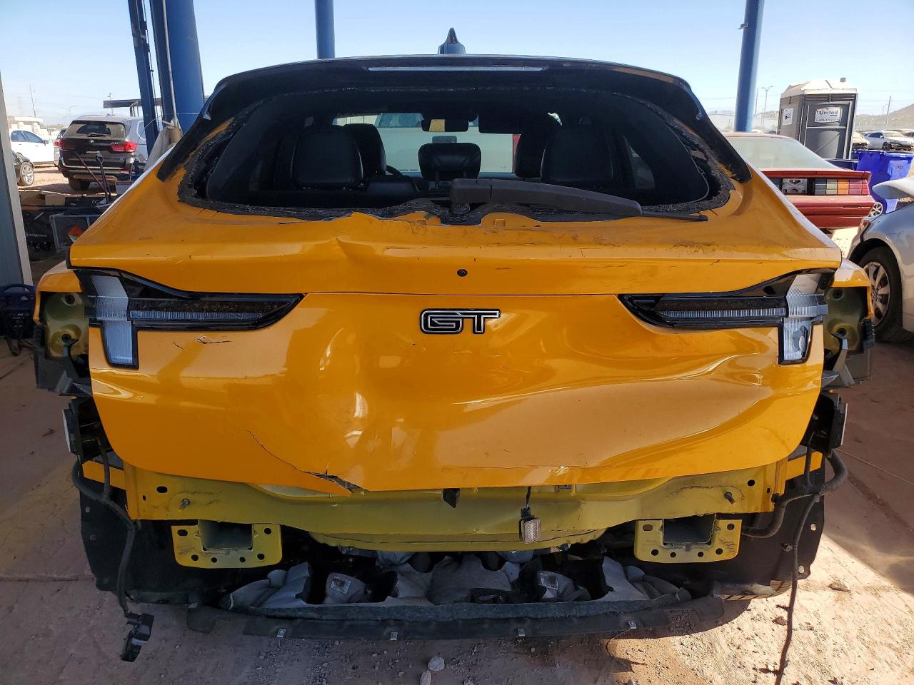 FORD MUSTANG 2022 — 7