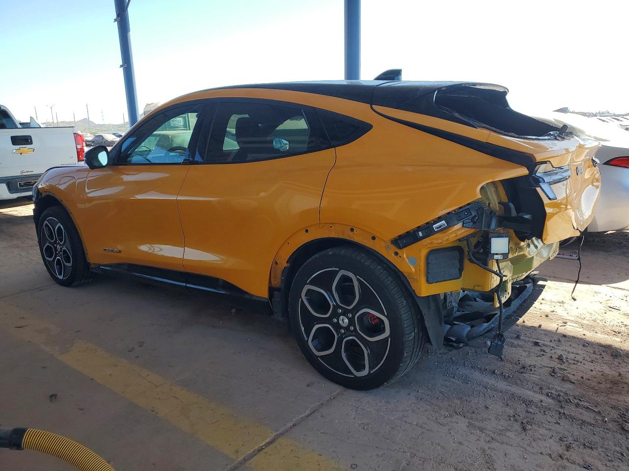 FORD MUSTANG 2022 — 3
