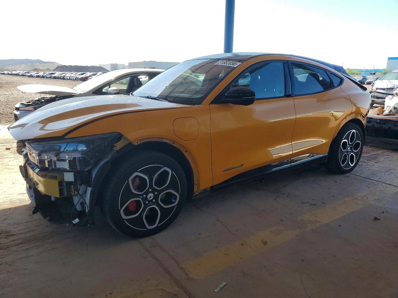 FORD MUSTANG 2022 — 2