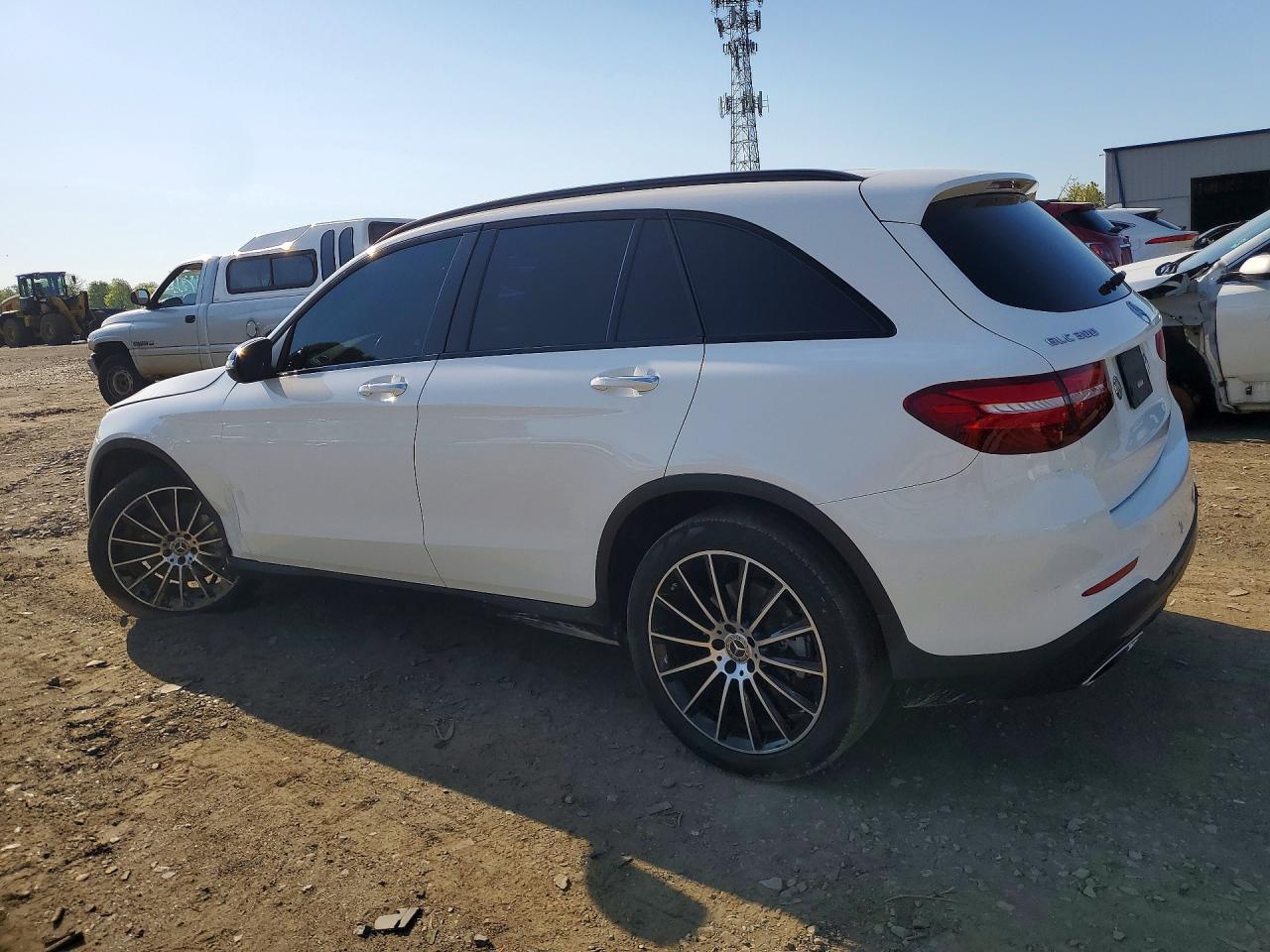MERCEDES-BENZ GLC 2019 — 3