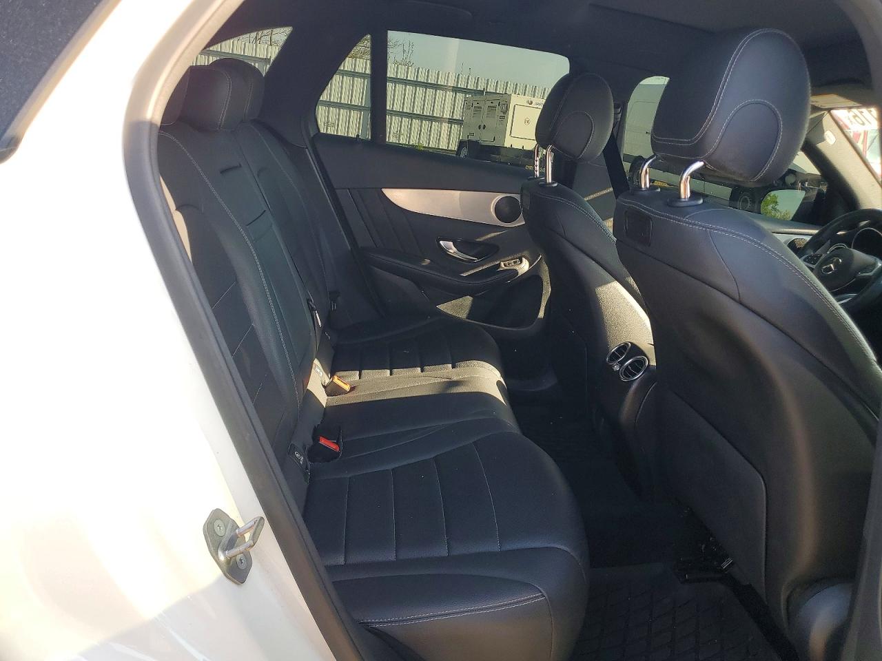 MERCEDES-BENZ GLC 2019 — 12