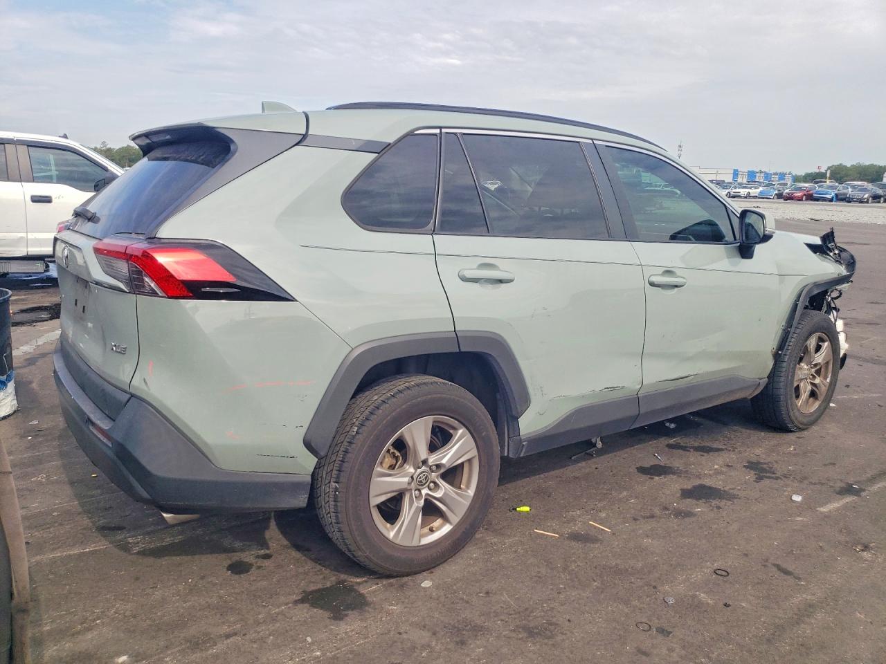 TOYOTA RAV4 2022 — 4