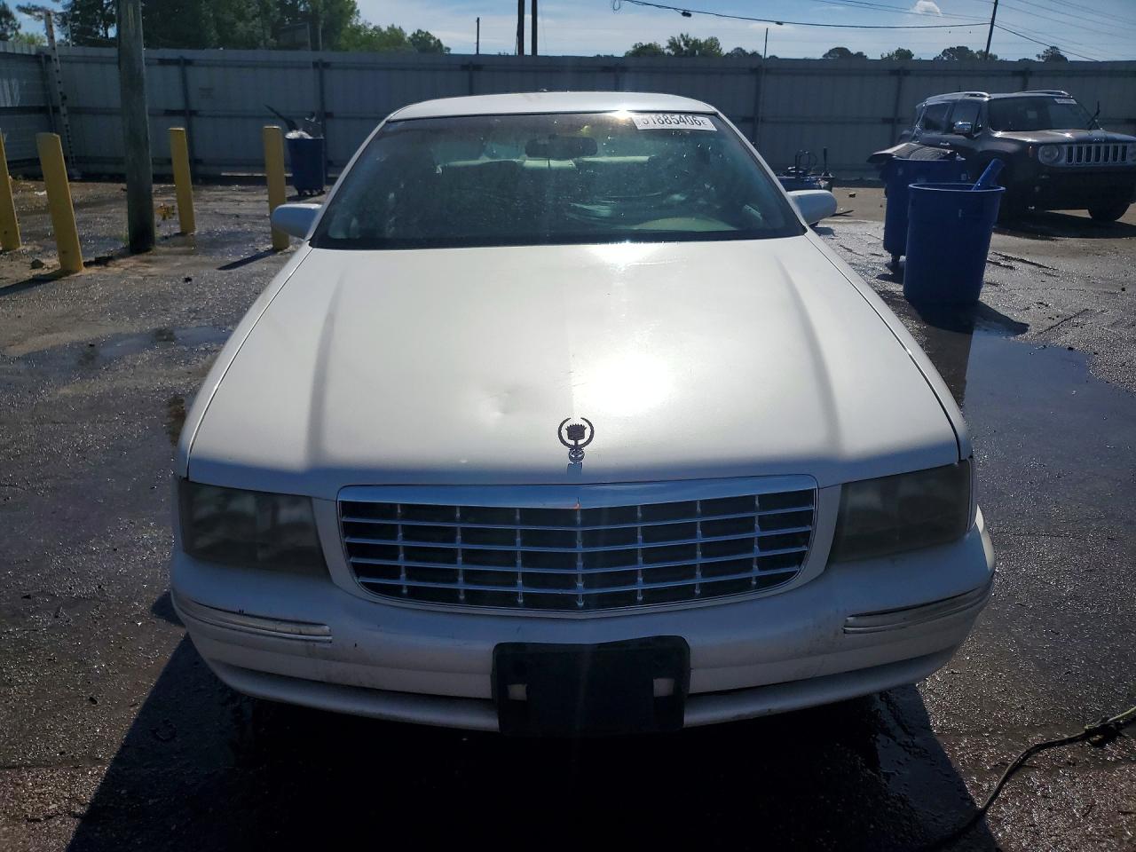 CADILLAC DEVILLE 1999 — 6