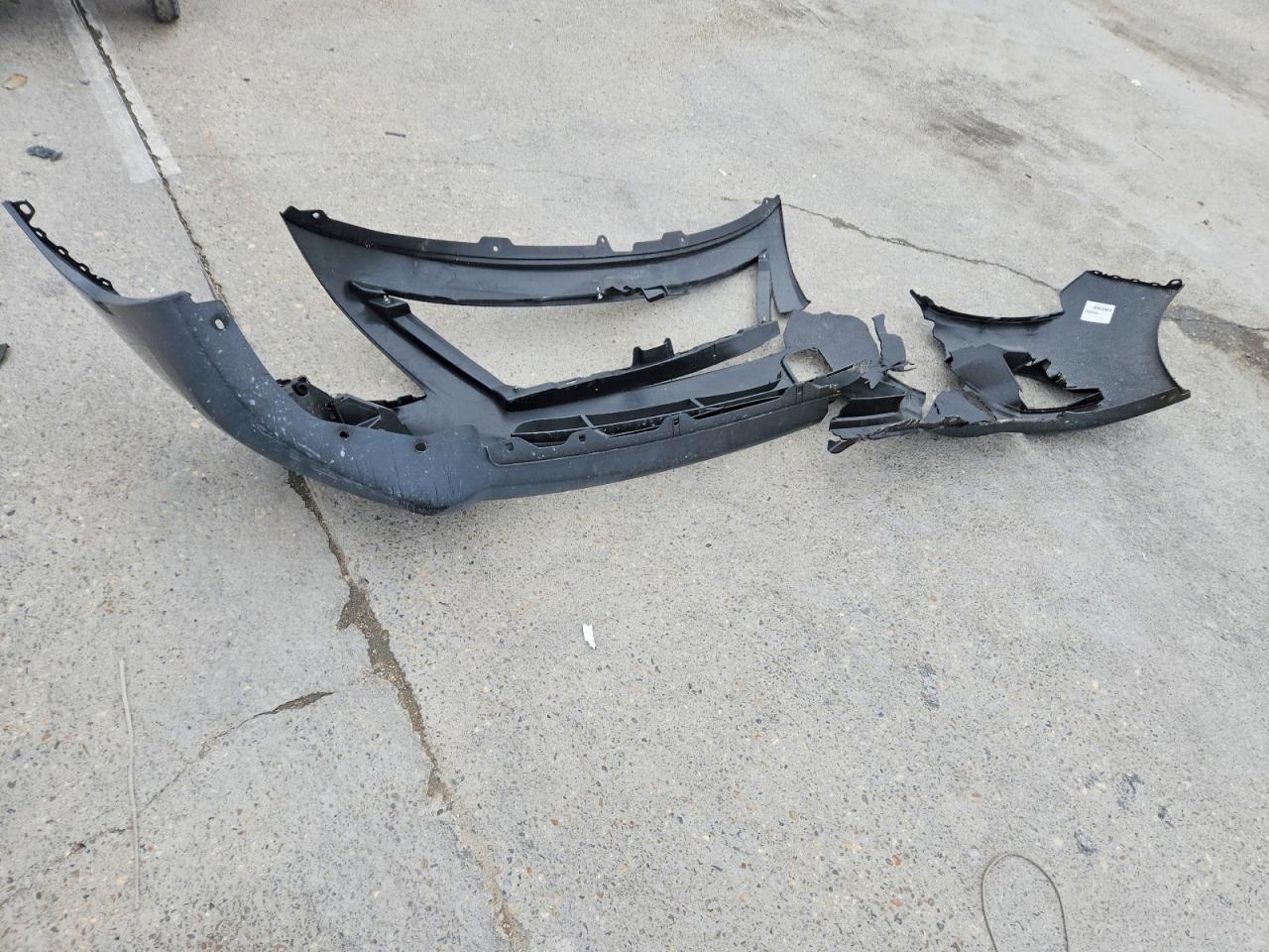 NISSAN VERSA 2019 — 13