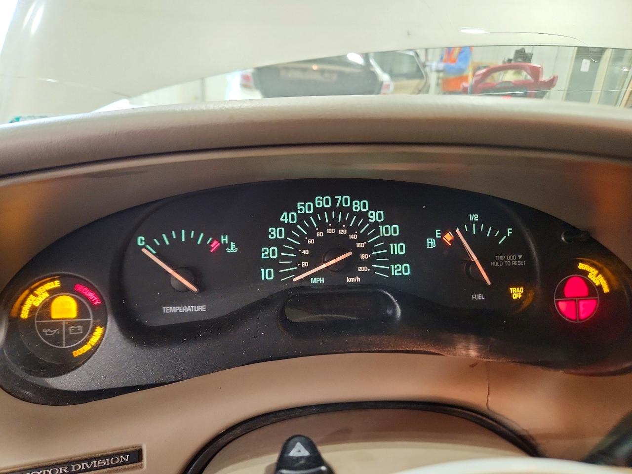 BUICK CENTURY 2002 — 10