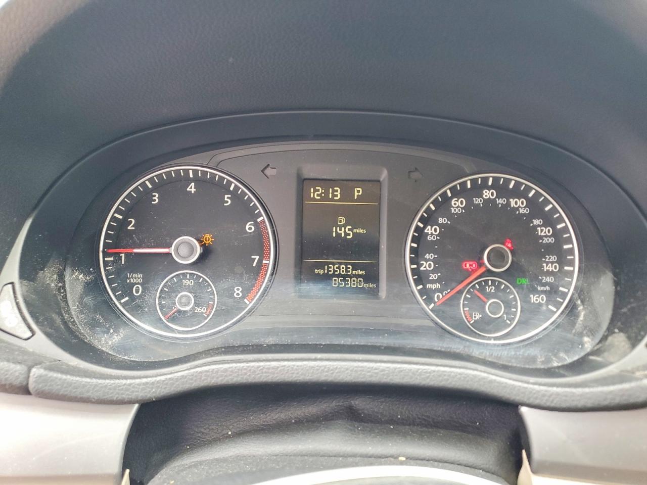 VOLKSWAGEN PASSAT 2015 — 10