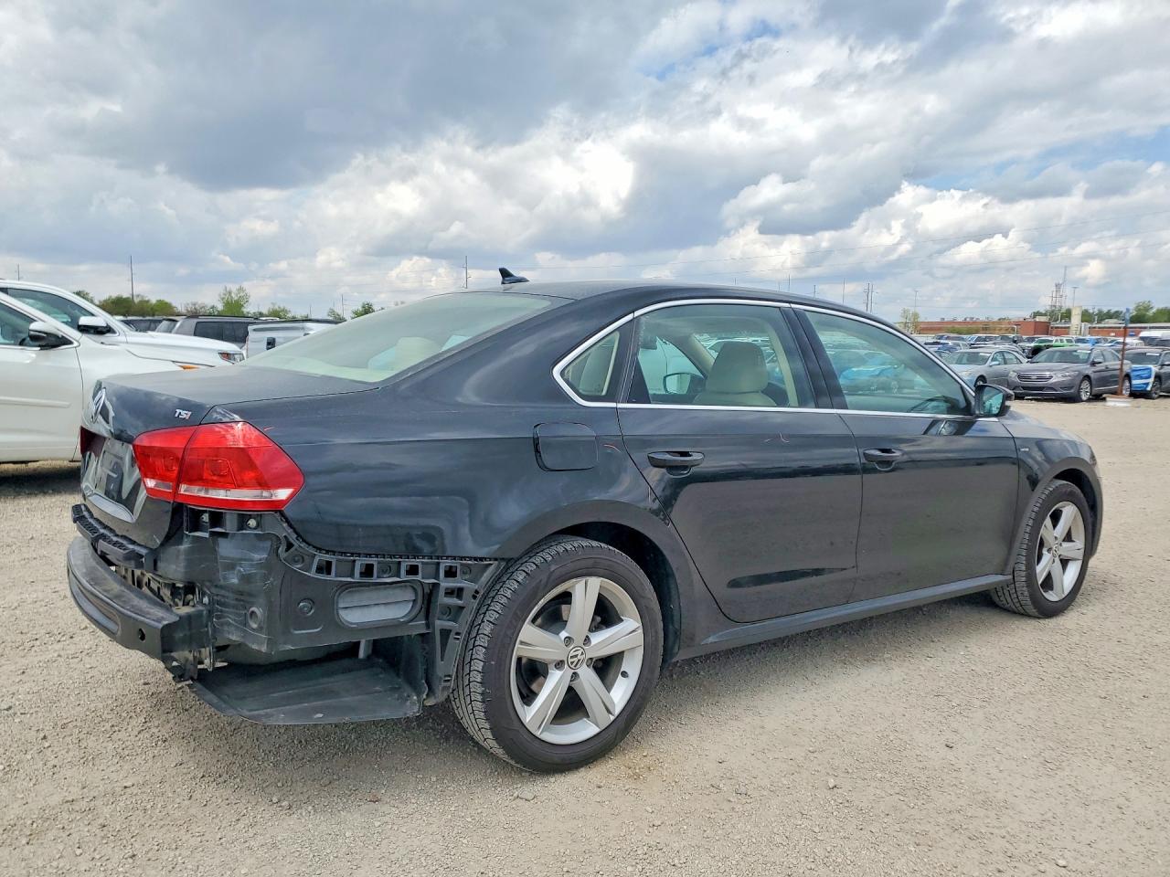 VOLKSWAGEN PASSAT 2015 — 4