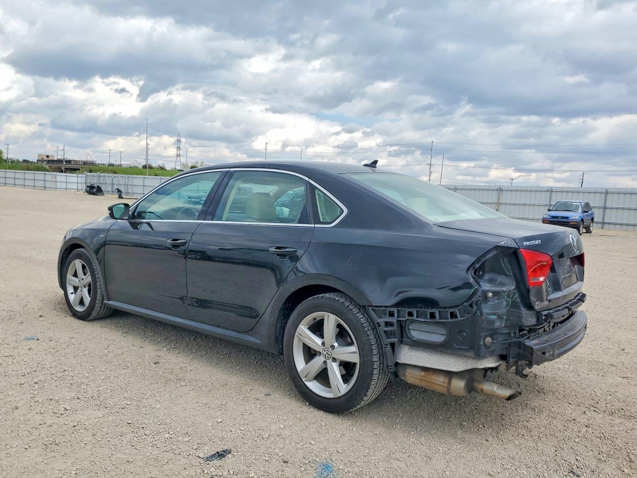 VOLKSWAGEN PASSAT 2015 — 3