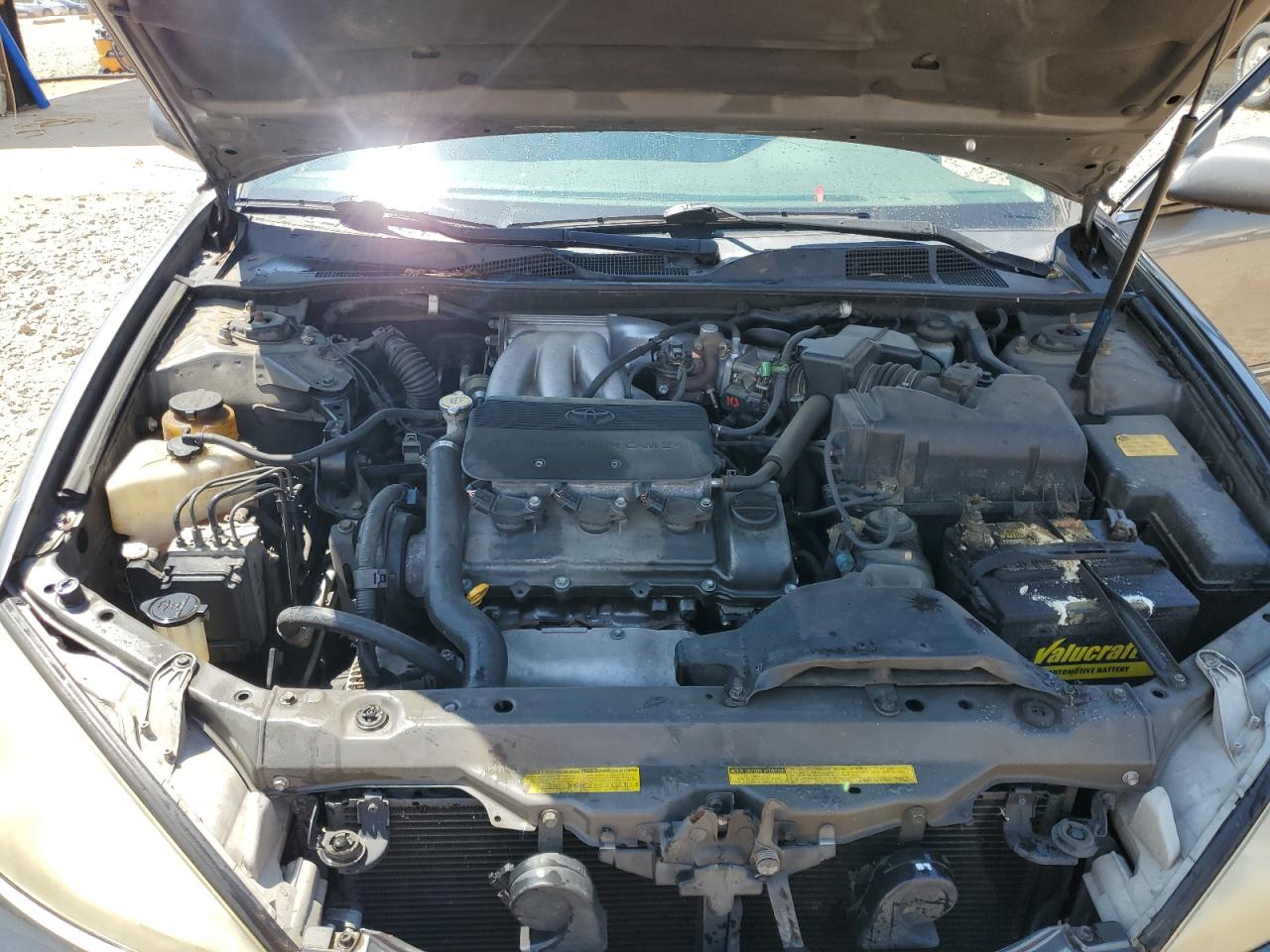 TOYOTA CAMRY 2002 — 12