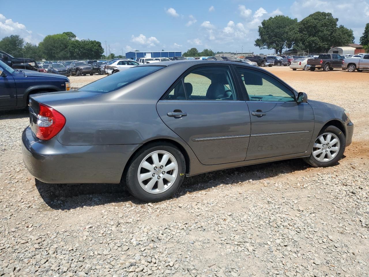 TOYOTA CAMRY 2002 — 4