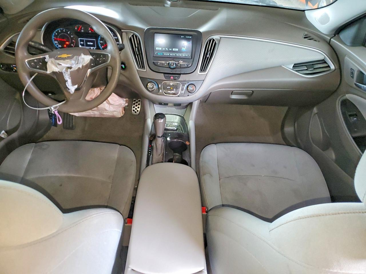 CHEVROLET MALIBU 2017 — 9