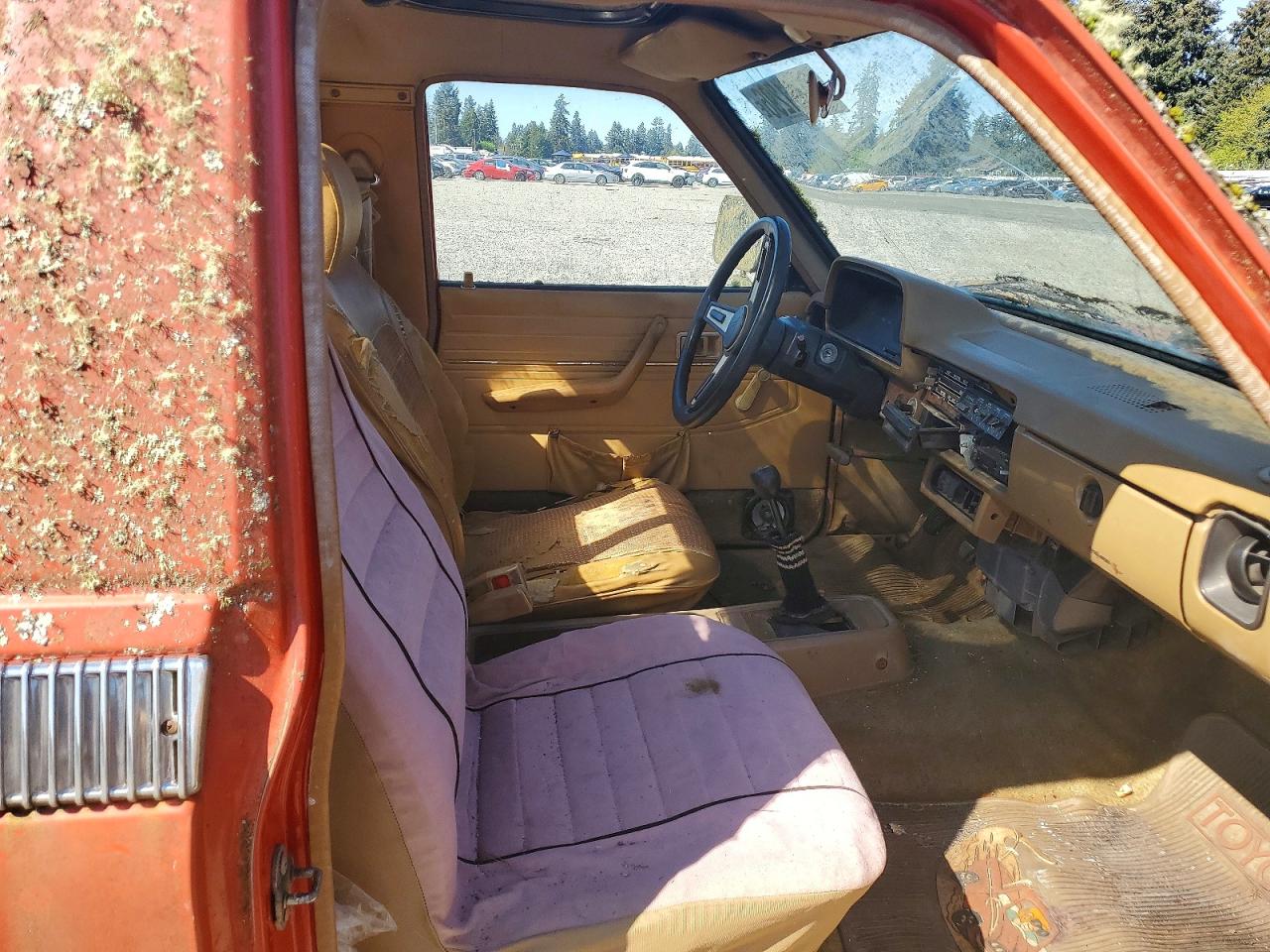 TOYOTA PICK UP 1979 — 11